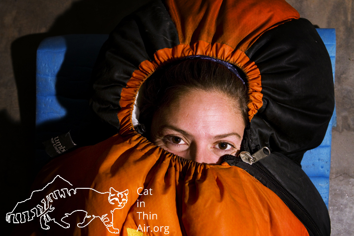 The nights in the mountains can easily get to - 20ºC (-4°F) below zero. Sure makes Cintia Tellaeche happy to have a good sleeping bag, 